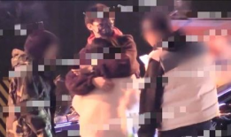 刘奕君匿名爆料视频下载,娱乐圈内幕大曝光