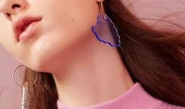 爆料娱乐圈耳环女星是谁,揭秘神秘女星璀璨时刻