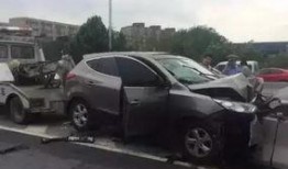 郑州车祸爆料视频,视频揭露事故瞬间惨烈景象